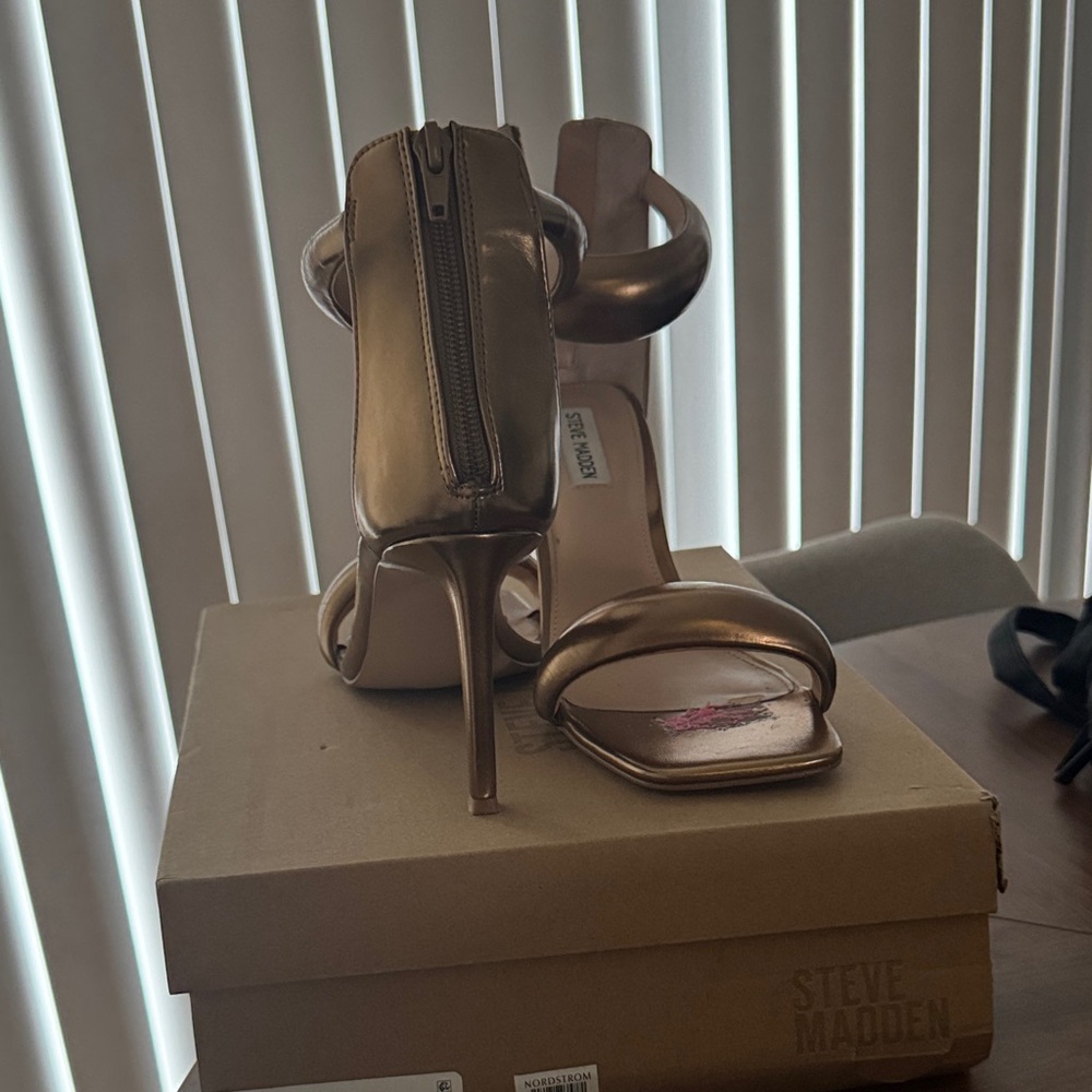 Steve Madden Metallic Gold Heels
